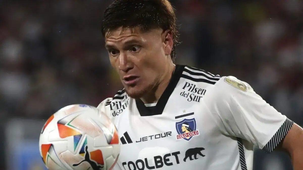 Leonardo Gil protagonizó la arenga previa al triunfo contra Junior en Colombia.