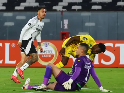 [VIDEO] Está en racha: Javier Correa abrió la cuenta para Colo-Colo frente a Atlético Bucaramanga