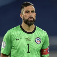 Claudio Bravo rompió el silencio y definió su futuro tras terminar contrato con Real Betis