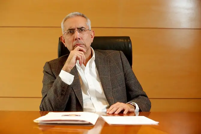 Alfredo Stöhwing salió en defensa de Carlos Cortés en su polémica con Aníbal Mosa.