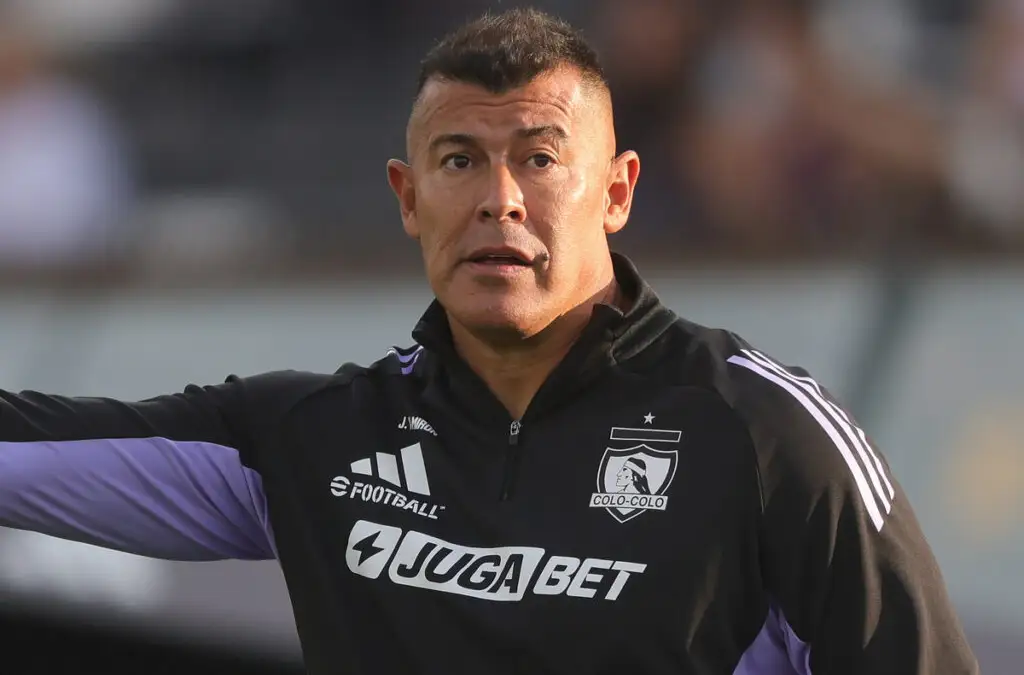 Jorge Almirón ensayó un esquema 4-4-2 para enfrentar a Deportes Limache.