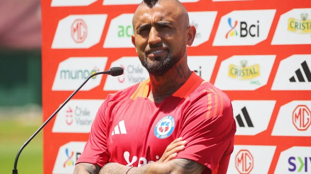 Arturo Vidal podría ser capitán en la doble fecha frente a Perú y Venezuela.
