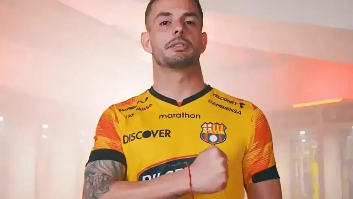 Octavio Rivero en su presentación como nuevo jugador de Barcelona de Guayaquil.