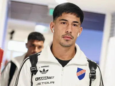 ¿Deja el club? Agente de Salomón Rodríguez define el futuro del delantero para el segundo semestre