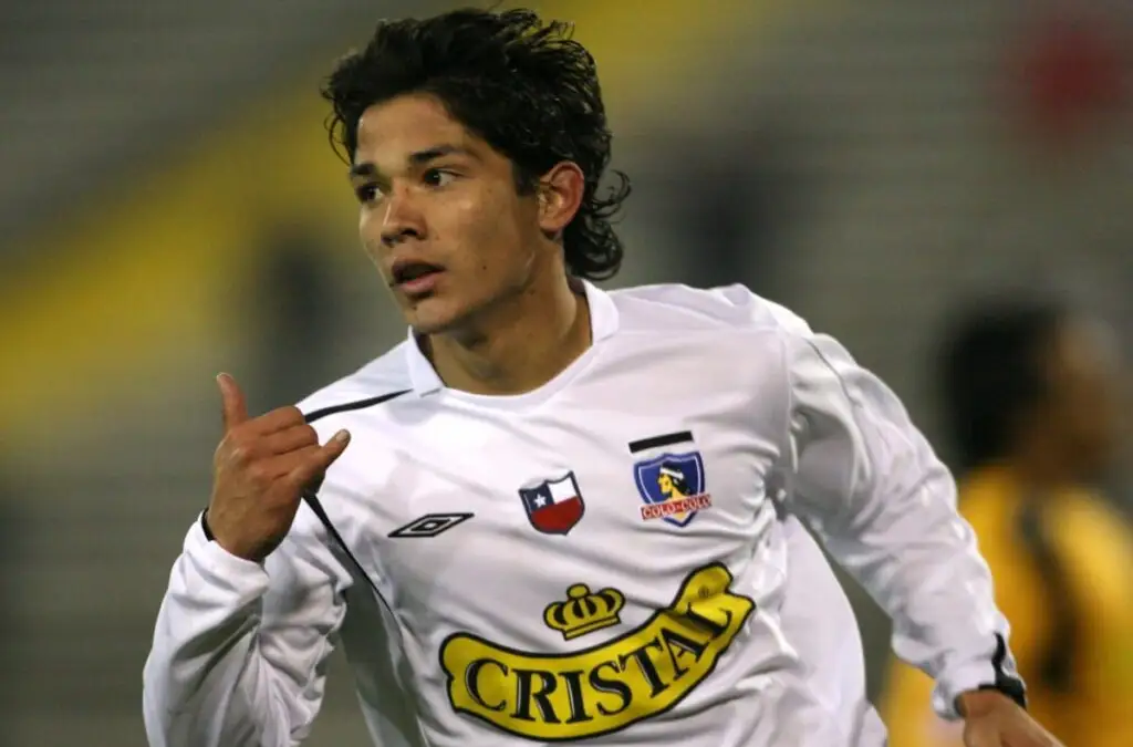 Matías Fernández recibe elogios por su paso en Colo-Colo.