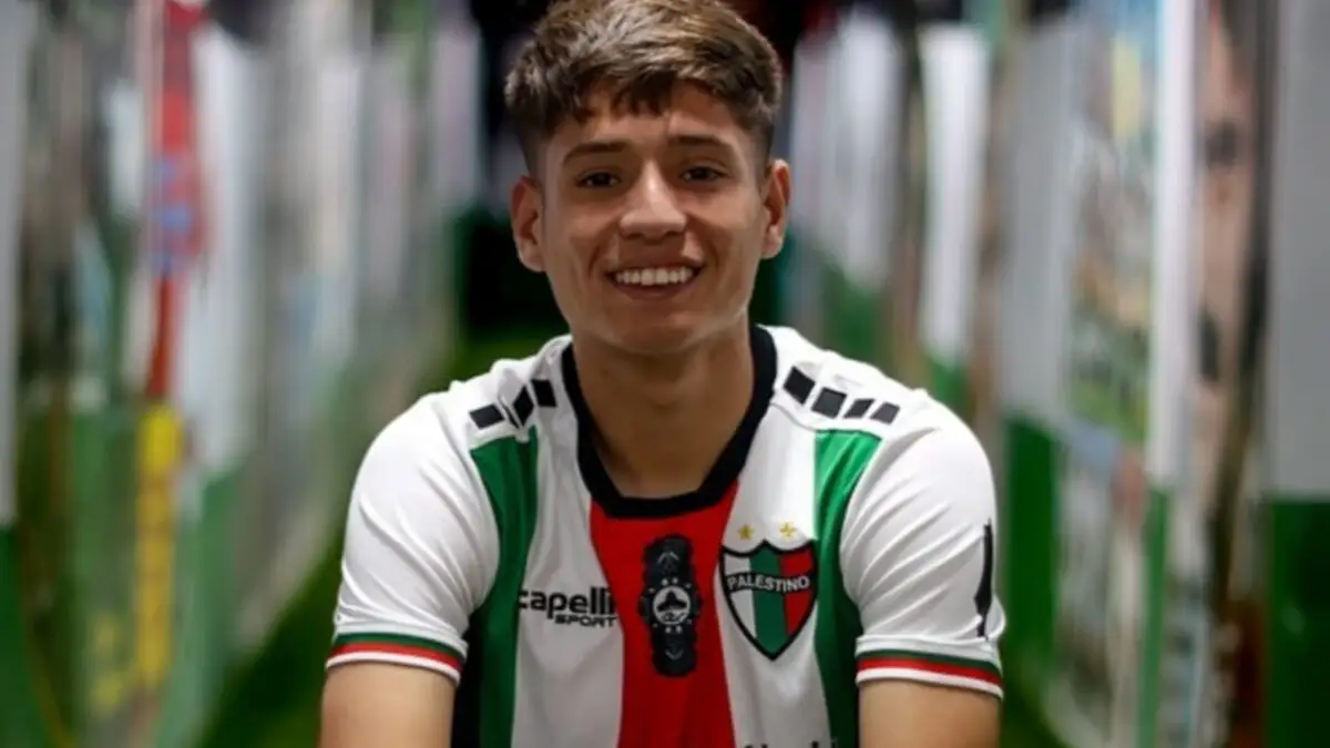 Colo-Colo reactivó el interés por Iván Román.