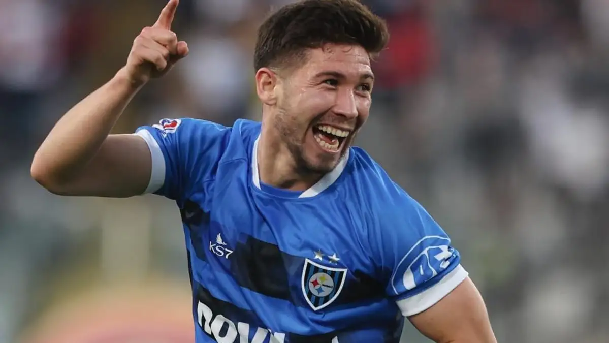 Felipe Loyola partió de Huachipato a Independiente.