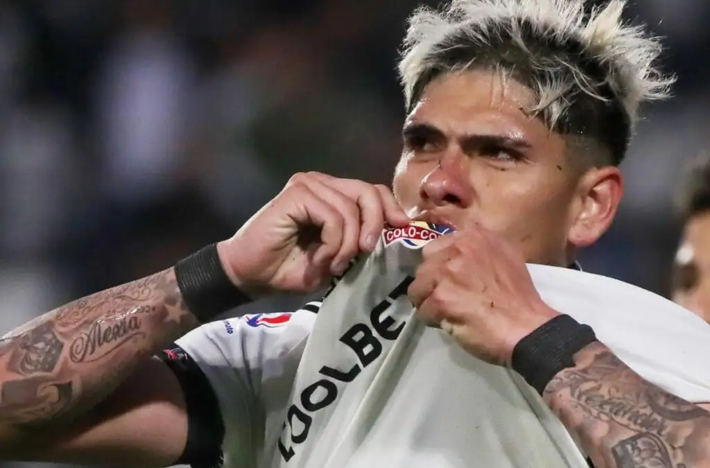 Carlos Palacios estará disponible para enfrentar a River Plate.
