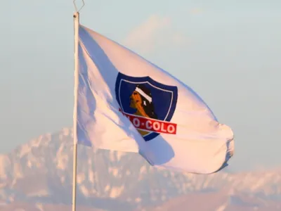 Hinchas explotan con reprochables comentarios contra Colo-Colo por mensaje de apoyo en el Día del Orgullo
