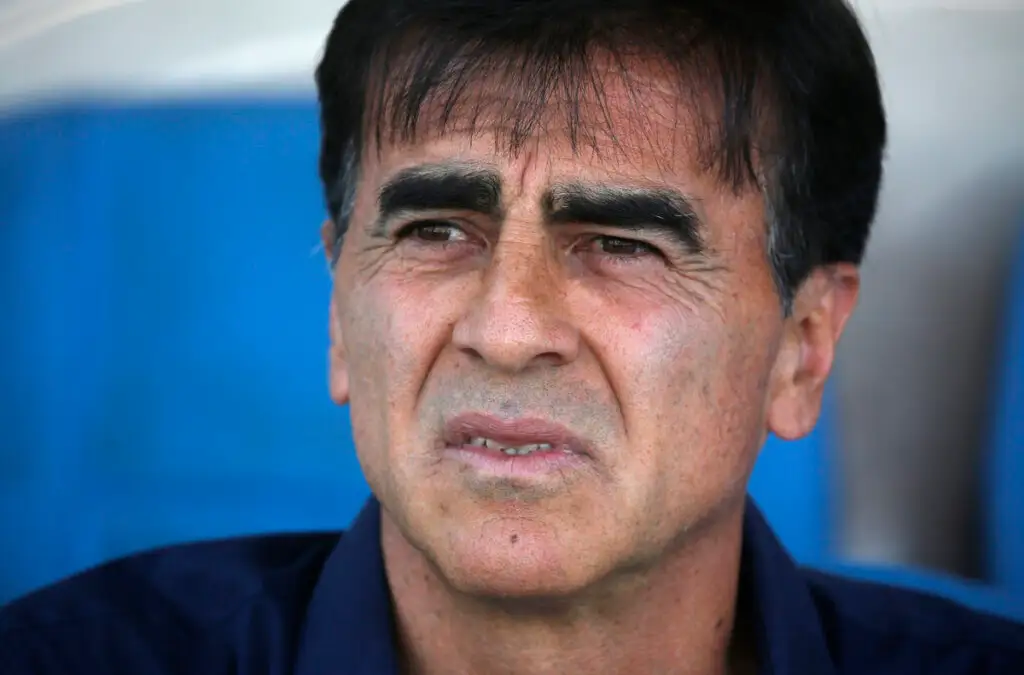 Gustavo Quinteros sentenció la posibilidad de traer un décimo refuerzo para el Cacique.