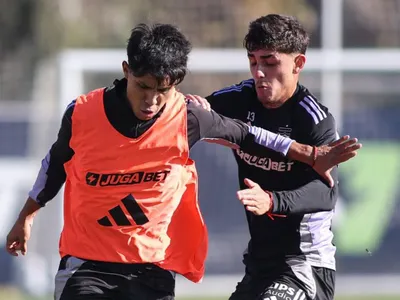 La formación de juveniles que venció al primer equipo de Colo-Colo en amistoso de entrenamiento