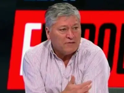 Patricio Yáñez defiende la polémica medida que tomó Jorge Almirón con el plantel: «Va a beneficiar»