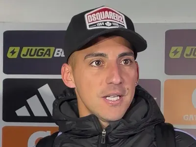 «Me sorprendió»: Javier Correa revela el nombre del jugador de Colo-Colo que lo tiene maravillado
