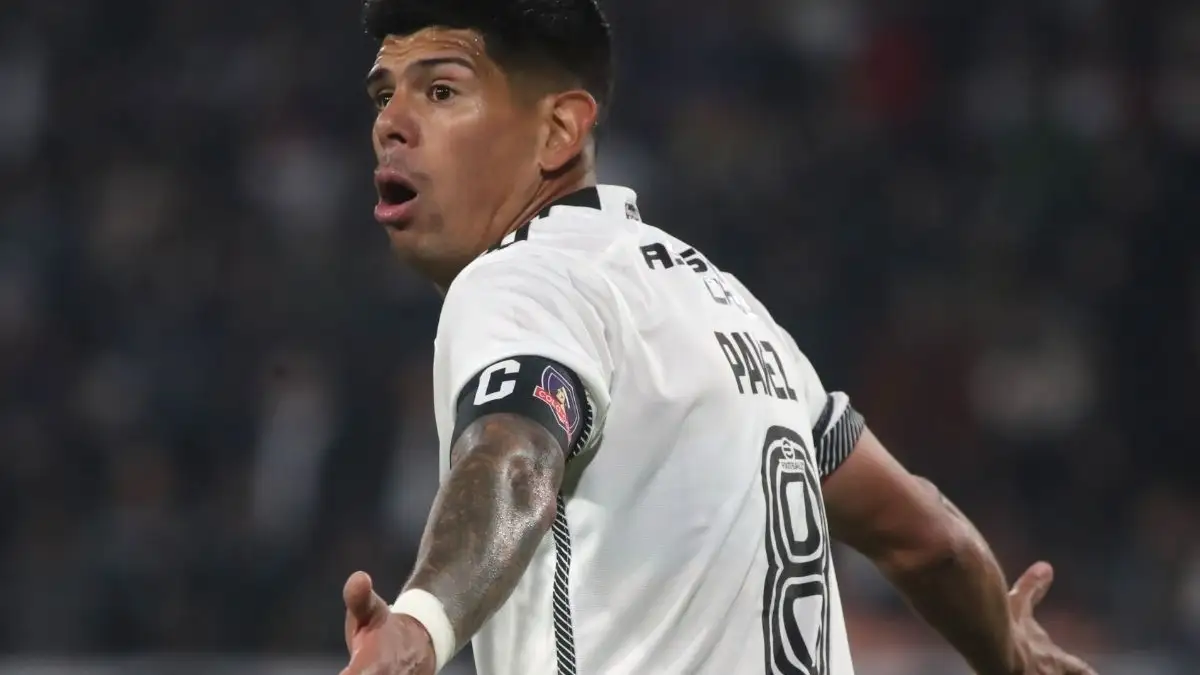 Esteban Pavez es baja en Colo-Colo.