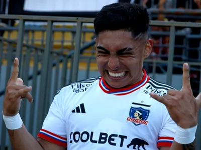 Le dio el visto bueno: Referente de Colo-Colo no descarta el regreso de Jordhy Thompson a Macul