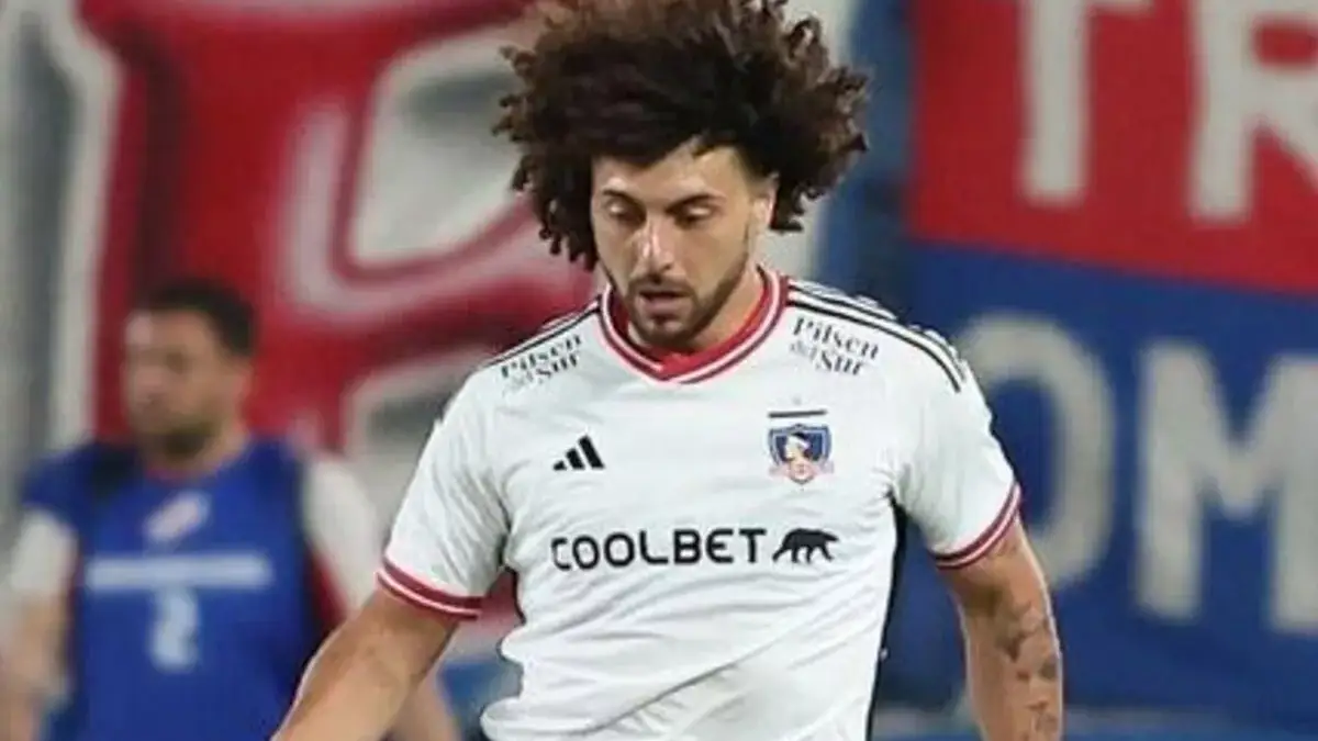 Maximiliano Falcón no se moverá de Colo-Colo este 2024.