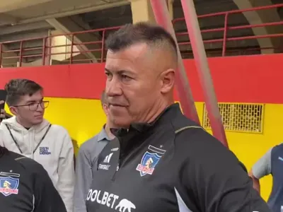 «Nos equivocamos de estadio»: El insólito problema que tuvo Jorge Almirón en el ingreso a Santa Laura