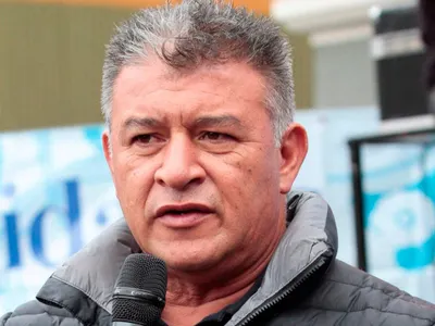 «Tiene que estar en el área»: Claudio Borghi sorprende y postula a un criticado jugador para el partido de Colo-Colo frente a Cobresal