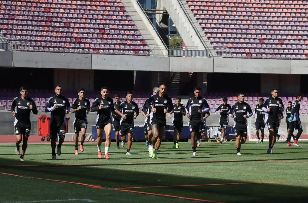 Colo-Colo enfrentará a Peñarol en su primer partido de la pretemporada.