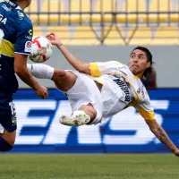 Hinchas de Colo-Colo alucinan con golazo de Luciano Cabral y lo piden como refuerzo: «Mosa, hazlo posible»