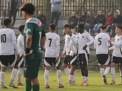 ¿Jugarán ante Deportes Iquique? Los dos juveniles que le meten presión a Jorge Almirón en Colo-Colo