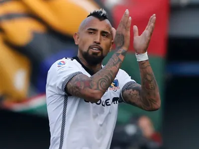 «Ojalá se repita el miércoles»: El picante mensaje de Arturo Vidal contra Alianza Lima tras llegar a Perú