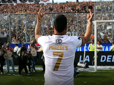 [VIDEO] Para emocionarse: Crean emotiva canción dedicada a Esteban Paredes de cara a su partido de despedida