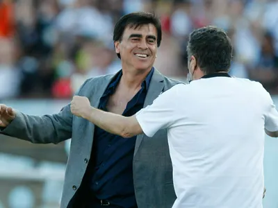 El increíble logro que Gustavo Quinteros buscará mantener en el partido frente a la ‘UC’