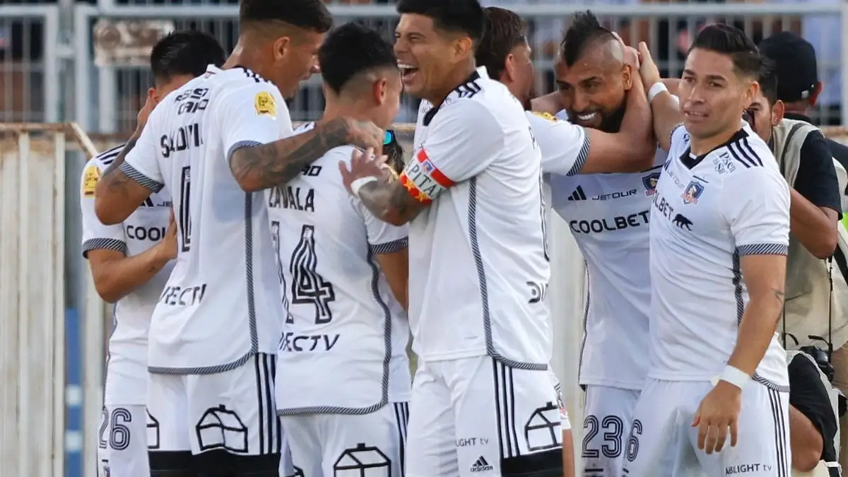 Colo-Colo presentó una citación de 20 jugadores para disputar la Supercopa.