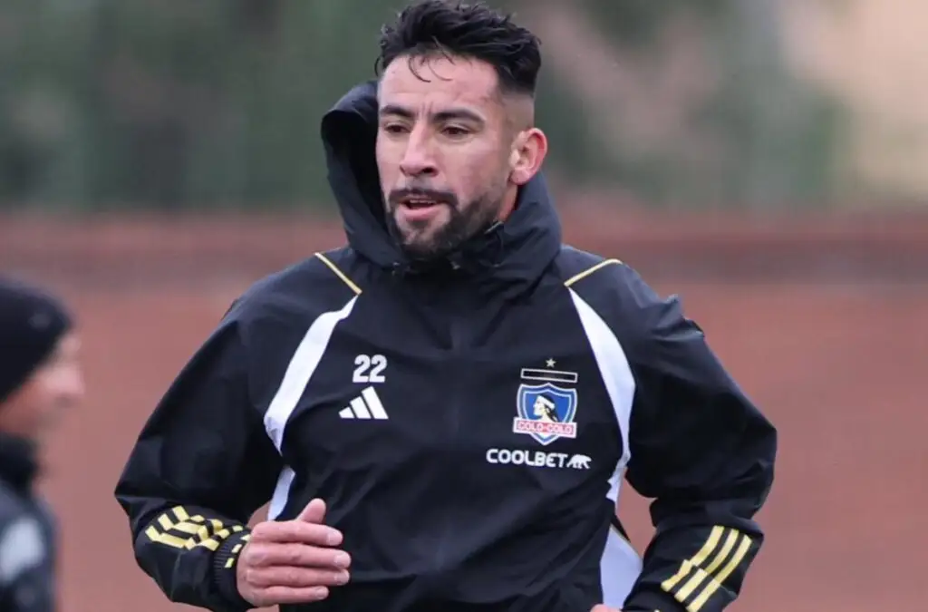 Mauricio Isla entrenando con Colo-Colo.