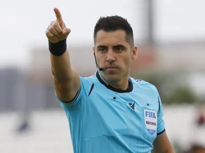 ¿Cometió el peor error del año? El polémico árbitro que dirigirá el partido de Colo-Colo vs Cobresal