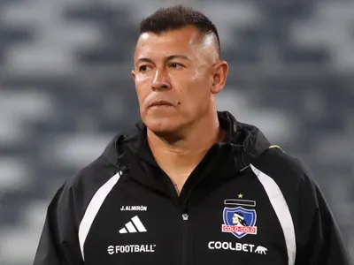 Pasó desapercibido: El jugador que Jorge Almirón sacó de la convocatoria final para enfrentar a Cobresal