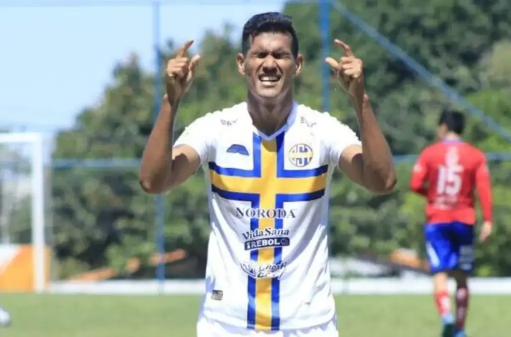 Óscar Giménez ya palpita el cruce entre Sportivo Trinidense y Colo-Colo.