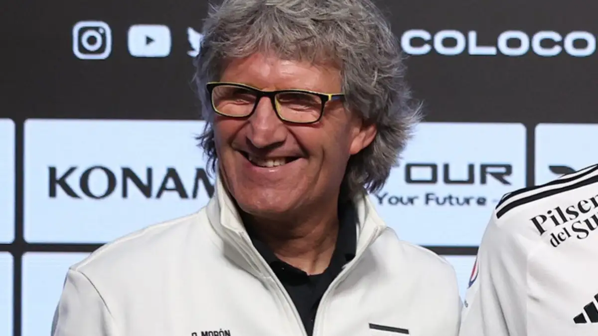 Colo-Colo debe decidir el futuro de 10 futbolistas que terminan contrato con Colo-Colo.