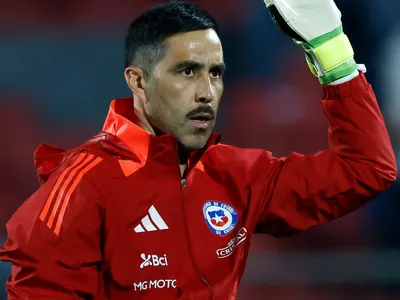 ¿Llegará? Claudio Bravo aclara rumores ante su posible fichaje en Colo-Colo para 2025