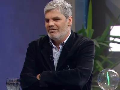 Guarello criticó el presente de Colo-Colo y comparó a Gustavo Quinteros con Gualberto Jara