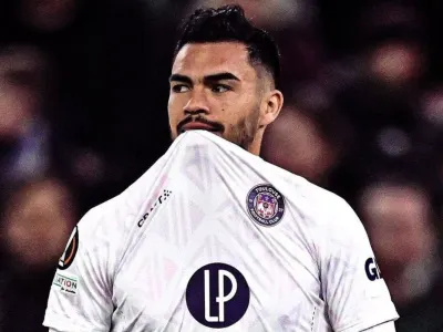 Duro presente: Gabriel Suazo recibe fuerte mazazo que complica su futuro en el Toulouse