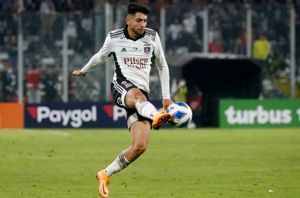 Jeyson Rojas no vive el mejore presente en Colo Colo