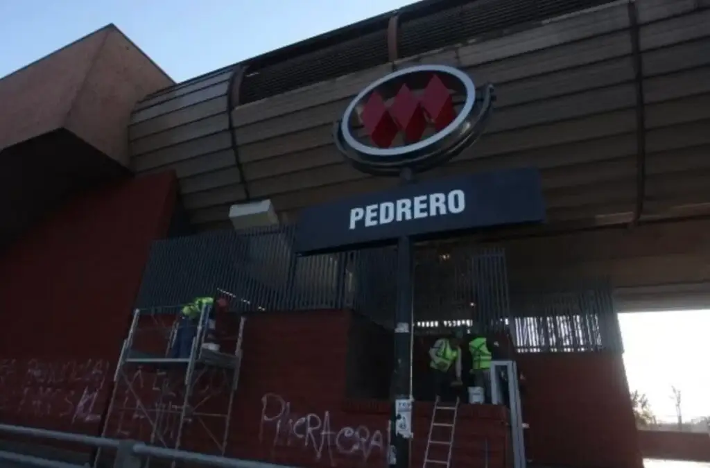 La estación Pedrero volvería a ver extendido su horario hasta la medianoche.