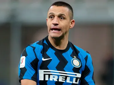 ¡Ya está zanjado! Inter de Milán se decidió y le entrega una durísima noticia a Alexis Sánchez