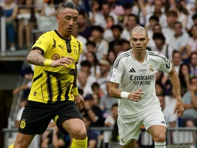 [VIDEO] Así fue el gol de Lucas Barrios en duelo de leyendas del Borussia Dortmund y Real Madrid