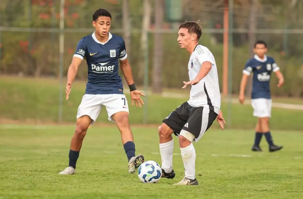 Colo-Colo Sub 15 cayó ante Alianza Lima por la Nike Premier Cup 2025.