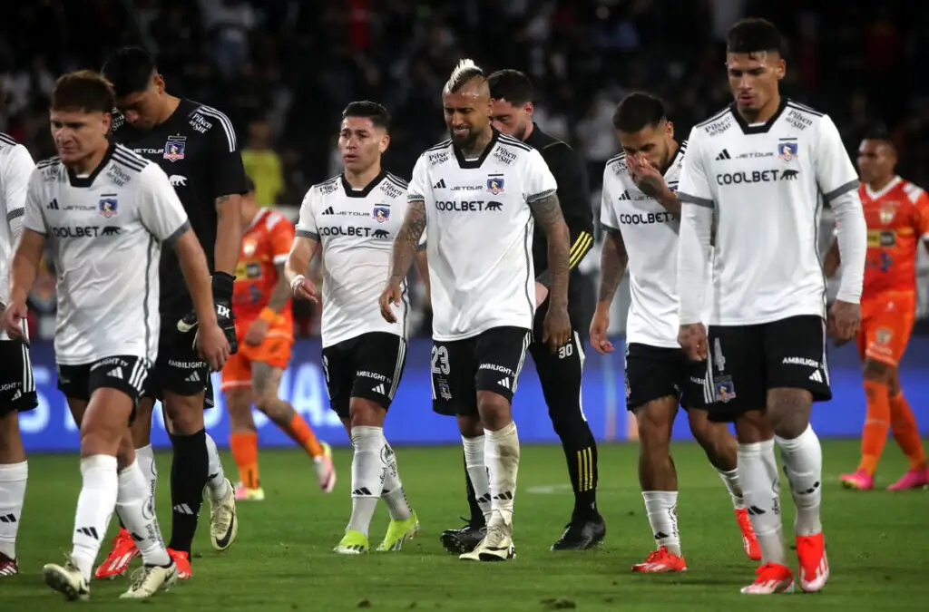 Colo-Colo cayó ante Cobreloa en el Estadio Monumental.
