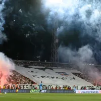 «Sin palabras»: La emotiva reacción de Carlos Caszely al homenaje en el partido de Colo-Colo