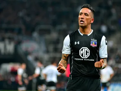 Lucas Barrios fichó por nuevo club y se encontrará con otro ex Colo-Colo