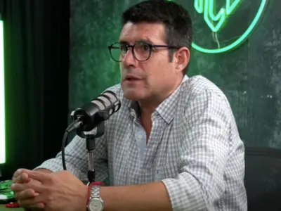 «Lo transformas en un jugador mediocre»: Francisco Eguiluz critica el funcionamiento de futbolista en Colo-Colo