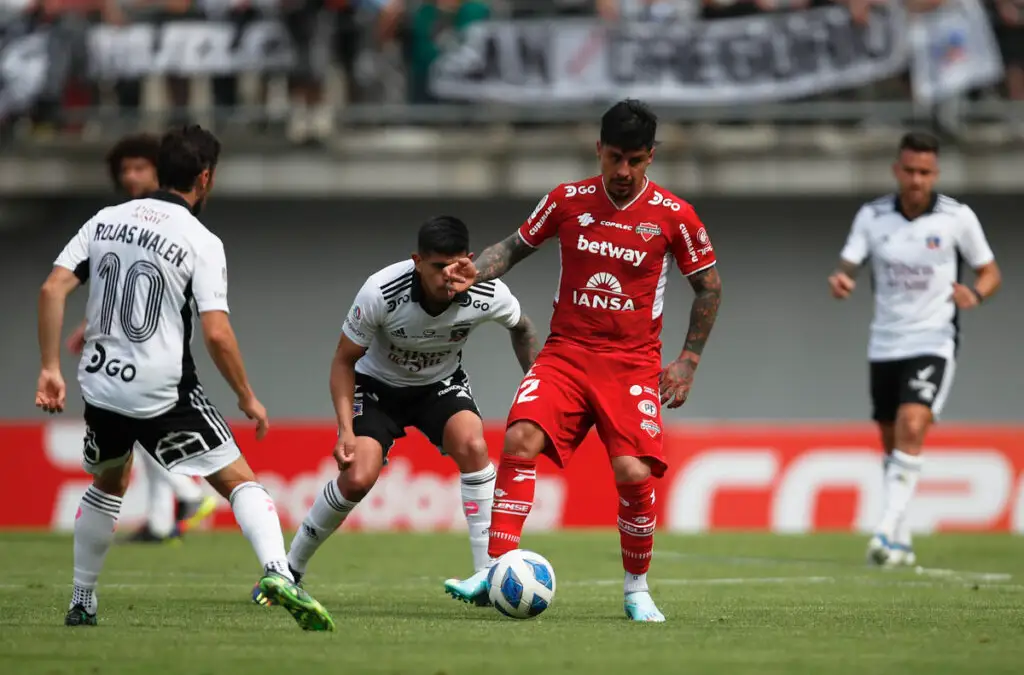 Ñublense pidió la suspensión del duelo ante Colo-Colo.