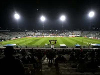 [VIDEO] ¿Lo consignará la Conmebol? Los fuegos artificiales que hubo en pleno partido de Colo Colo ante Boca Juniors