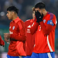 Hinchas pierden la paciencia con este futbolista en caída de La Roja ante Argentina: «Juega y devuelve la camiseta»