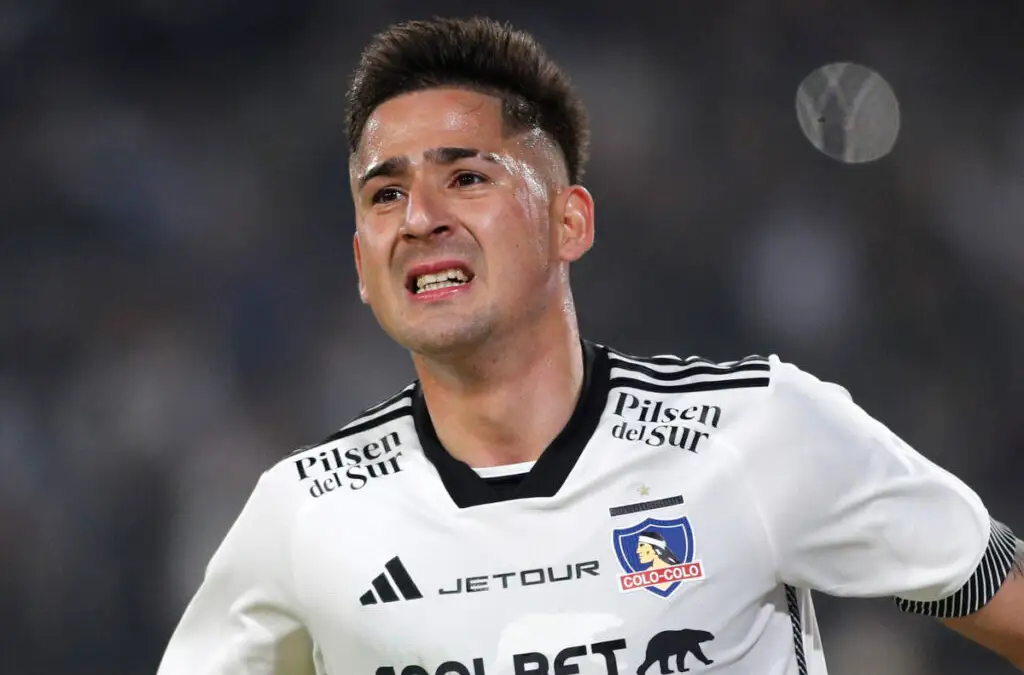 Guillermo Paiva no lo pasa bien en Colo-Colo.